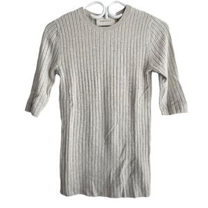 Aritzia Babaton Rib Knite Short Sleeves Sweater
size S